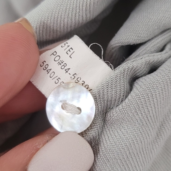 Orvis Light Gray Button-Up Shirt - Picture 4 of 5